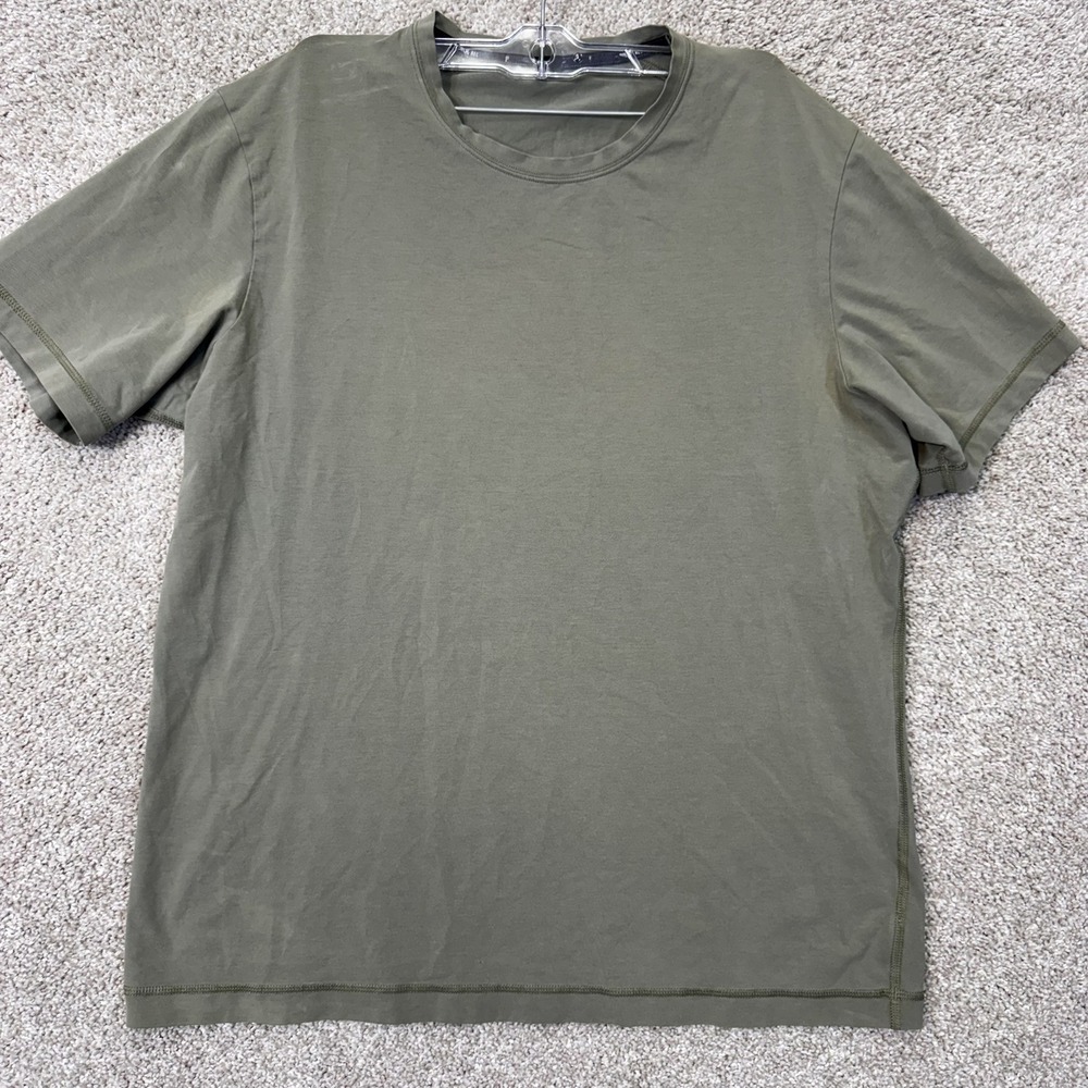 Public Rec T-Shirt Mens L Go-To Tee Olive Green Short Sleeve EUC